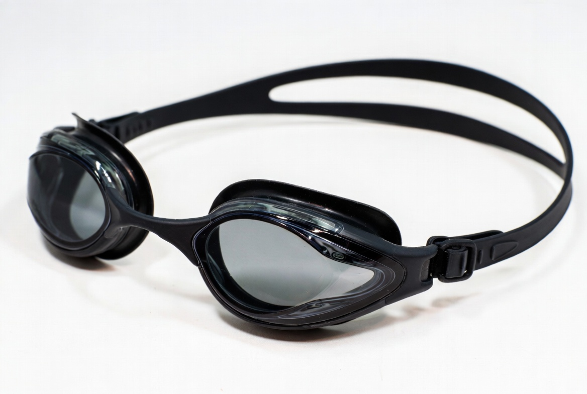 Best Goggles for Water Polo