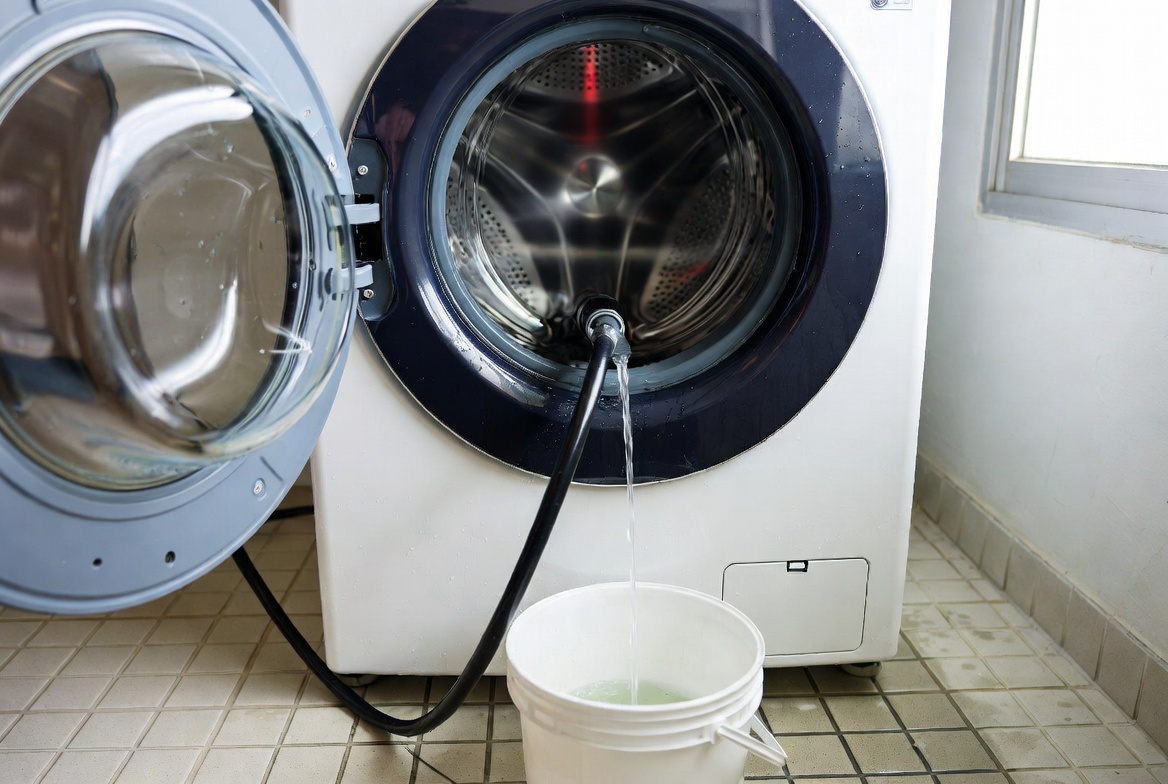 How to Drain Water From Samsung Washing Machine
